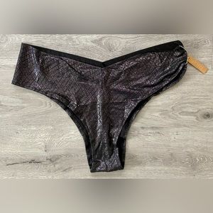 Skims  Plus Size Panties Shiny Logo Mesh Hipster Size 4X